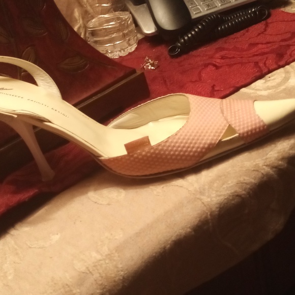 Women heels - Picture 5 of 9